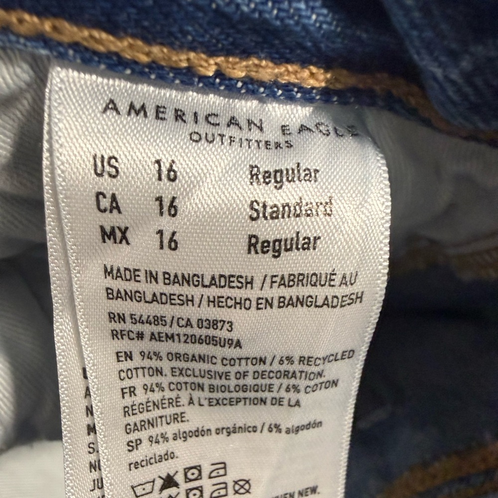 American Eagle Denim Mom Jeans Size 16 - Picture 8 of 9
